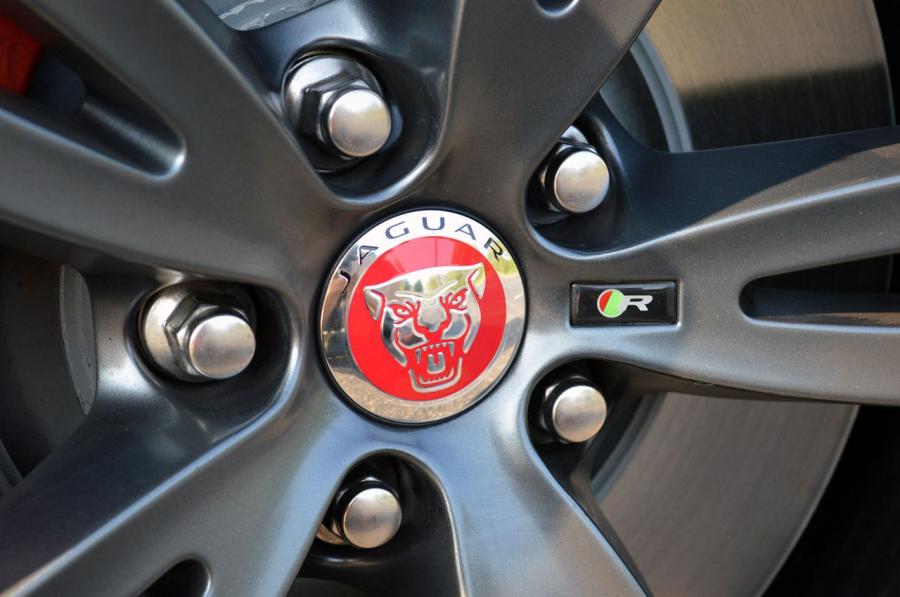  Jaguar XJR 2014 года  (фото 7 из 116)